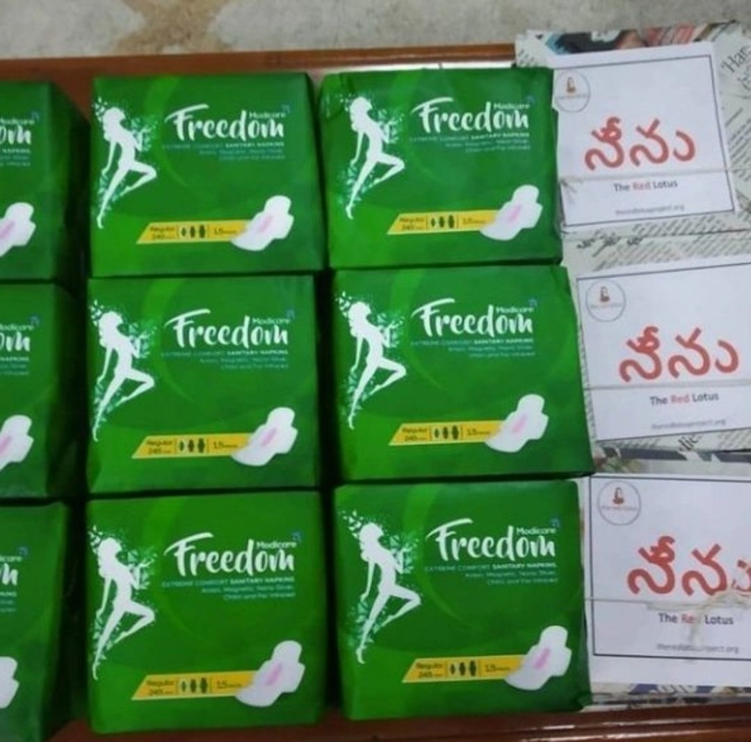 _TheRedLotus_'s tweet photo. #Biodegradable pads + our मैं packets = being a #sustainable menstruator and a #happyplanet 🌏 https://t.co/4akj3qvjVy