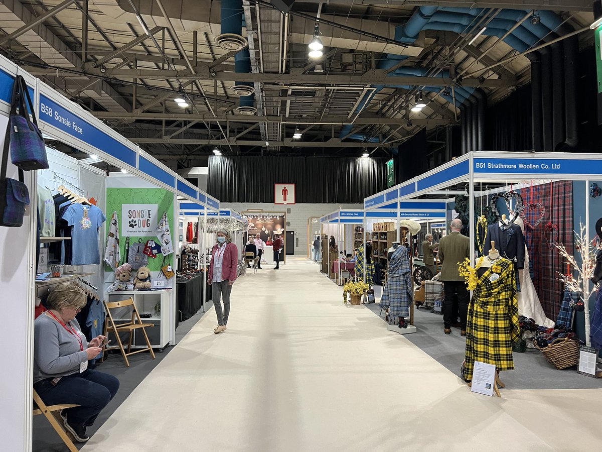 insideWeeBox's tweet photo. Great to be back at the @ScotTradeFair 🏴󠁧󠁢󠁳󠁣󠁴󠁿🛍🎉

The warmest welcome from new Scottish makers and our old friends!

#Scotlandtradefair #madeinScotland #Scottishmakers #wheresWeeBox #scottishbusiness #Scottishsubscriptionbox #WeeBox #Scotlandiscalling @scottishseaglas https://t.co/GM6zEh9buP