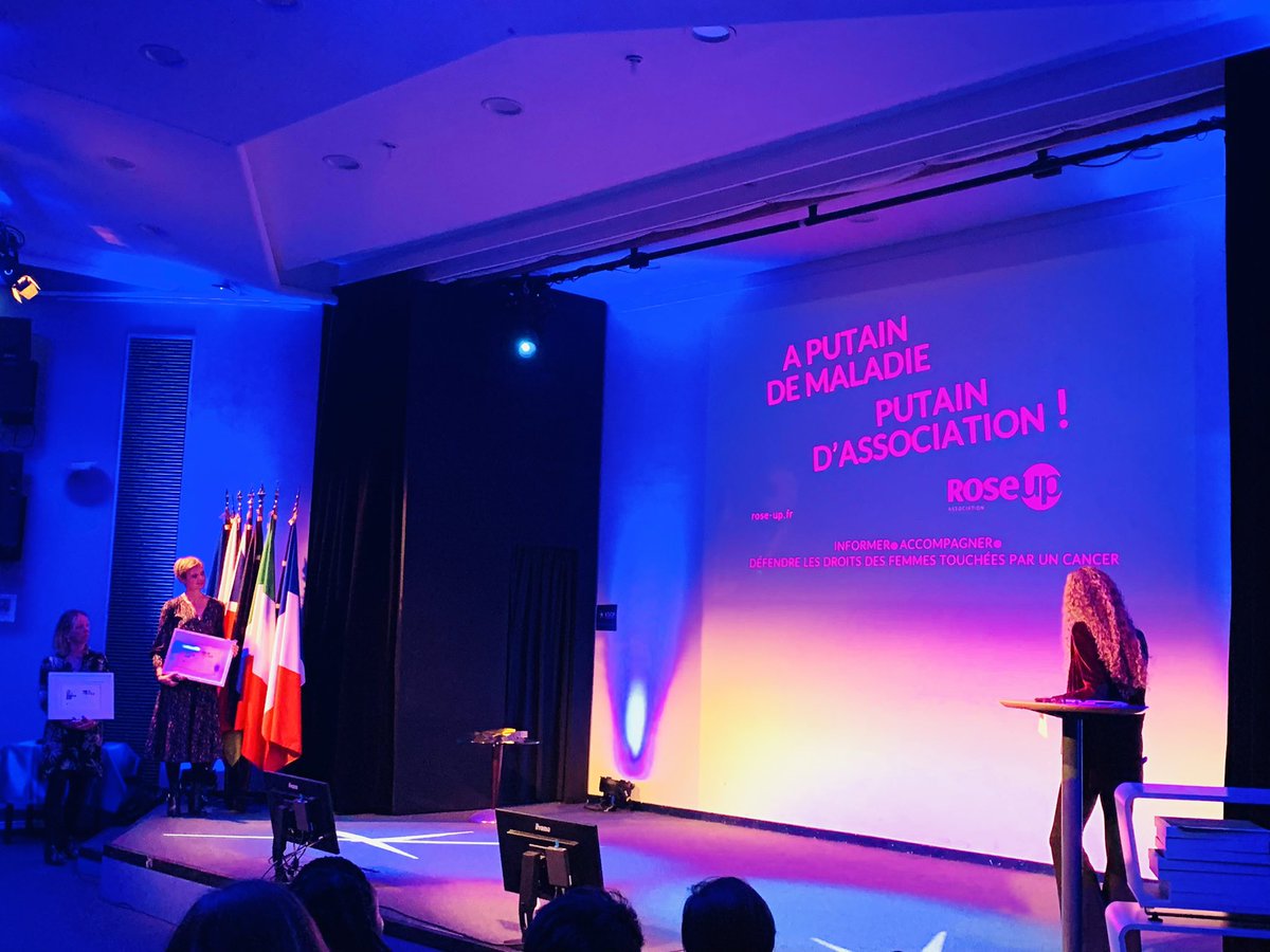 RoseUpAsso's tweet photo. @RoseUpAsso est fière de gagner le 1er prix ds la catégorie Digitale sensibilisation @ComWBorders pour sa #putain de campagne ! Merci à @LaRochePosayFR pour son soutien précieux et à Gang film pr la réalisation. #comsolidaire https://t.co/3tex16EMMr