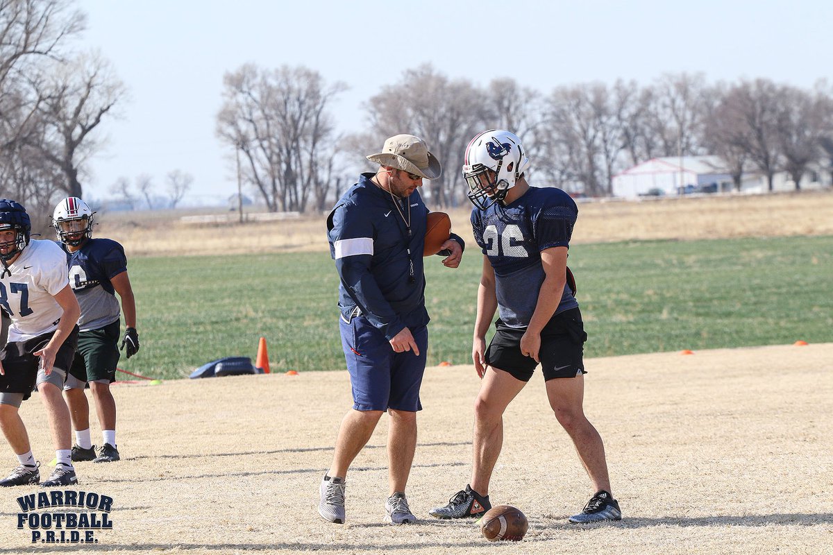 SCWarriorFB's tweet photo. 📸 from day three of spring practice!

#SwordsUp #WarriorPRIDE 
📸 @_twils_ 

(1/2) https://t.co/tHI8zSTlTG