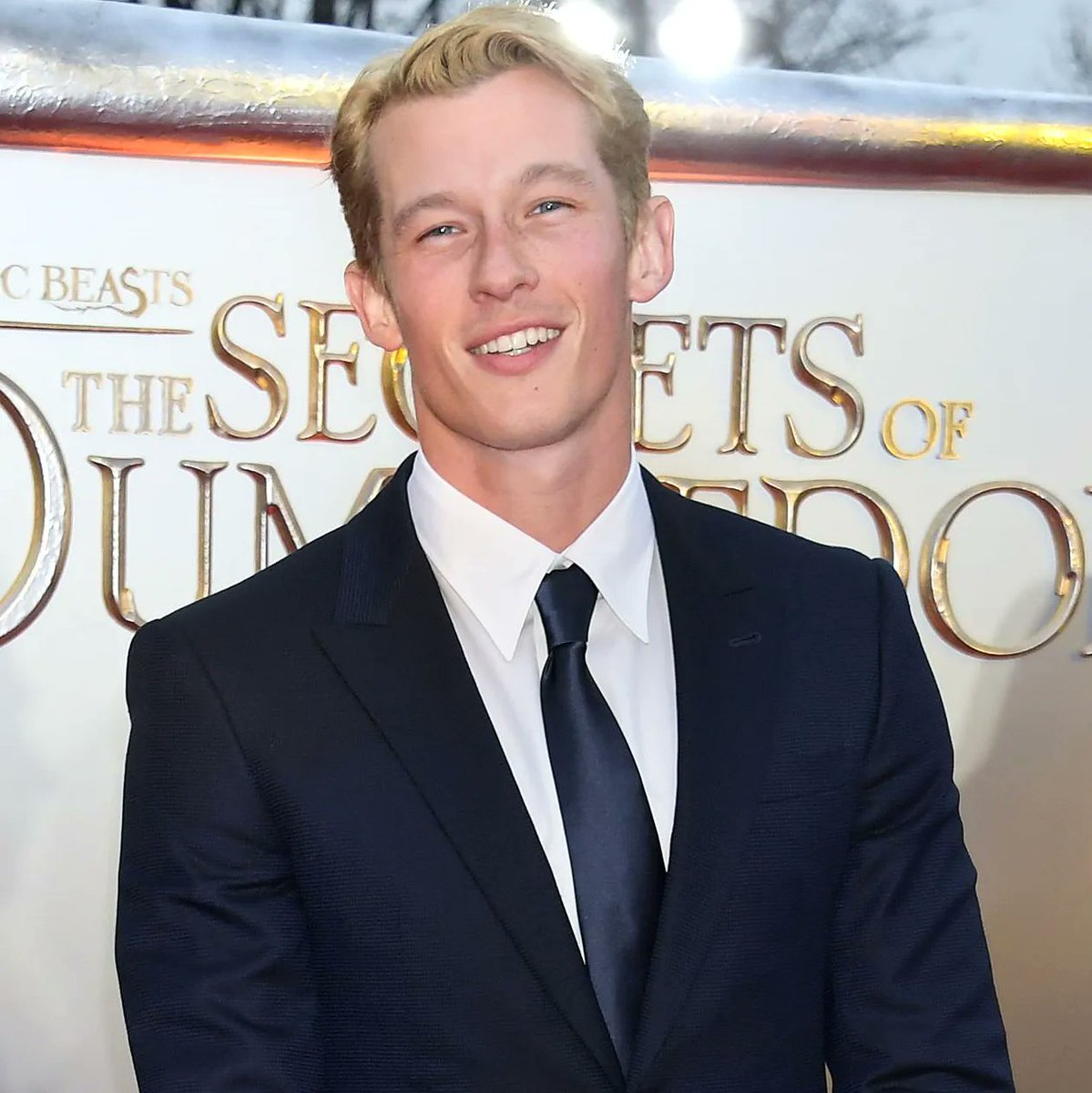 cturnerupdate's tweet image. Callum at the Fantastic Beasts 3 premiere just a few moments ago 🤍 This blond hair!!!!! 

#fantasticbeasts  #thesecretsofdumbledore #theseusscamander