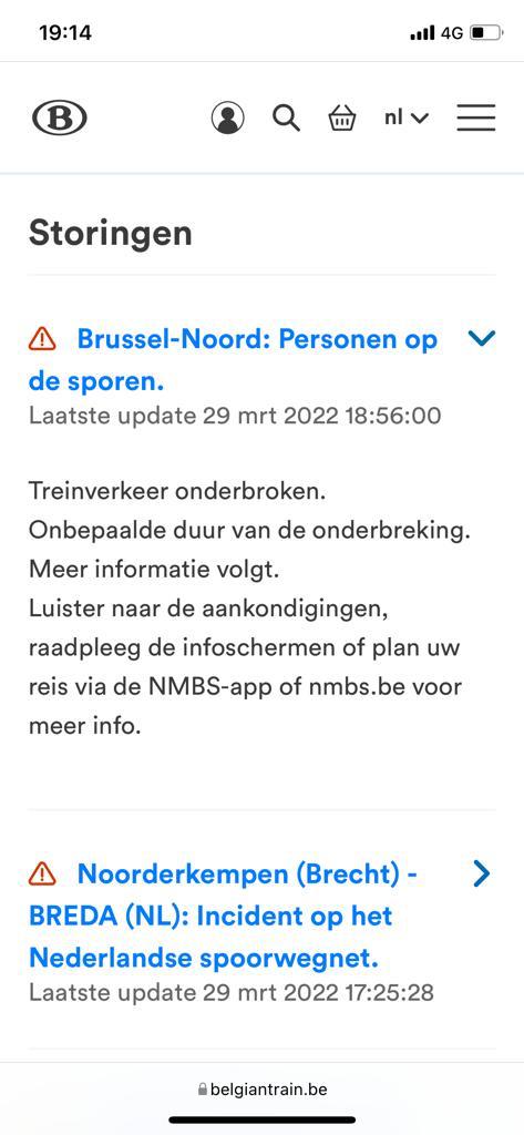 luckylooi's tweet photo. @NMBS na 2 jaar corona terug eens naar brussel... en hup daar zijn plots de zogezegde spoorlopers weer in Bxl. Get your sh*t together and do something about it! https://t.co/Y6NmWxpaYD