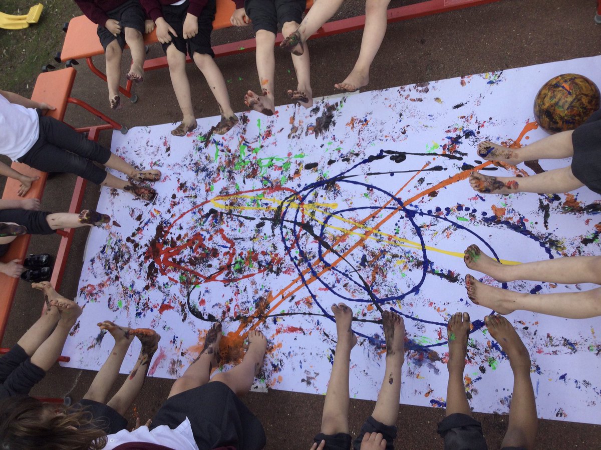 MrEvansT's tweet photo. Well it’s safe to say this was a success, wouldn’t you agree @Fibbersley_MrH?! 

What a great afternoon creating our #BigArtAttack inspired by #JacksonPollock.

Well done children!

#EYFS #LittleArtists https://t.co/HLwkbV7A7s