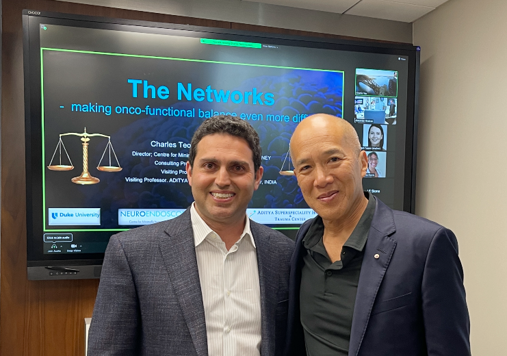 Many thanks to Dr. Charlie Teo for swinging by #UCSDNeuroSurg’s NeuroHub for a special educational lecture about creating personalized, patient-specific maps of the brain connectome that could help improve patient outcomes. #Neurosurgery #NSGY