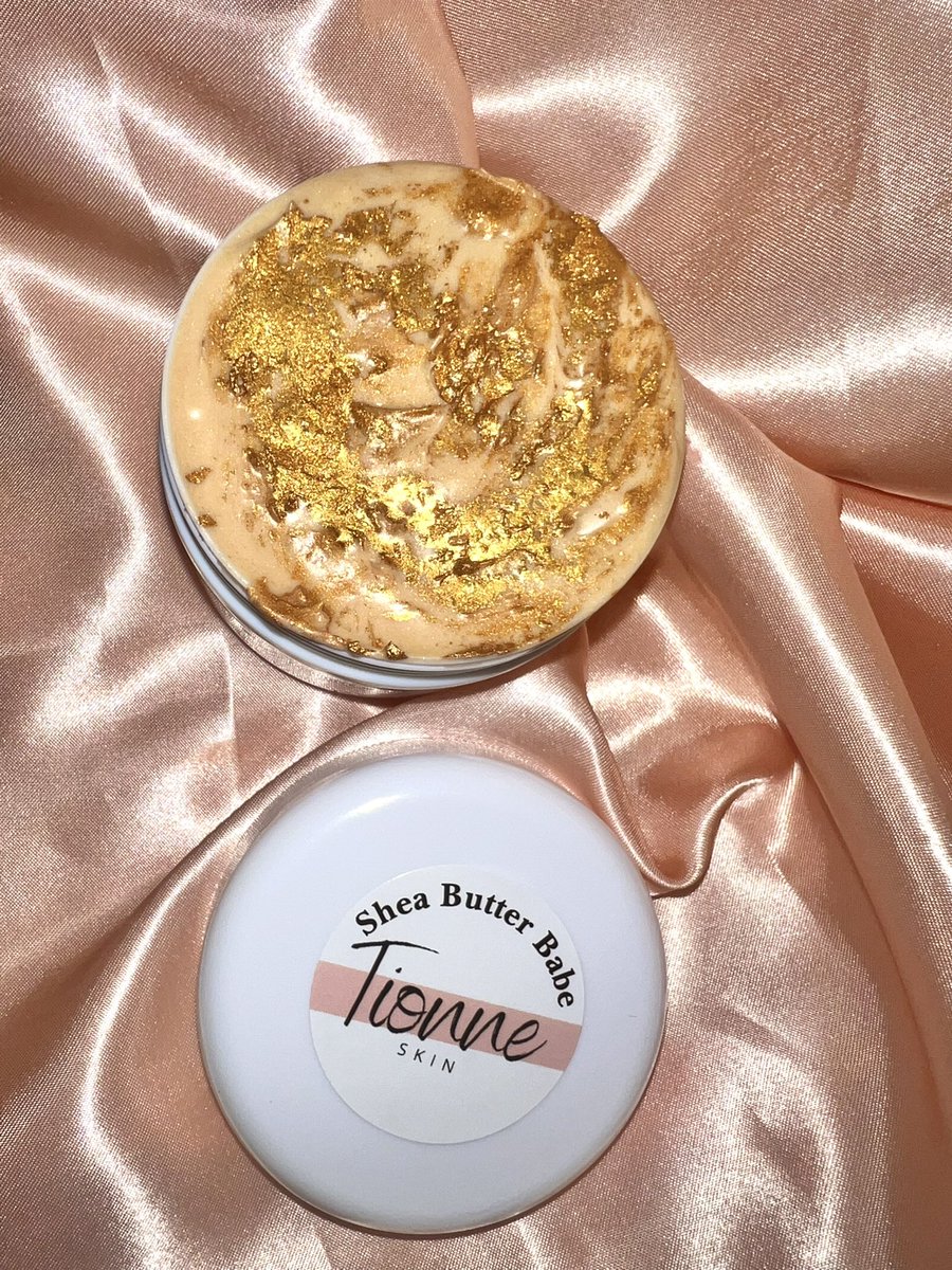 Gold Shimmer Shea Butter Babe 😍looks so gorgeous 

It’s perfect to wear for any day but it’ll look really nice for a date night or day in the sun ☀️ 

It moisturizes skin, adds a shiny, dewy glow to your skin, softens skin and it’s available in Unscented and many lovely scents