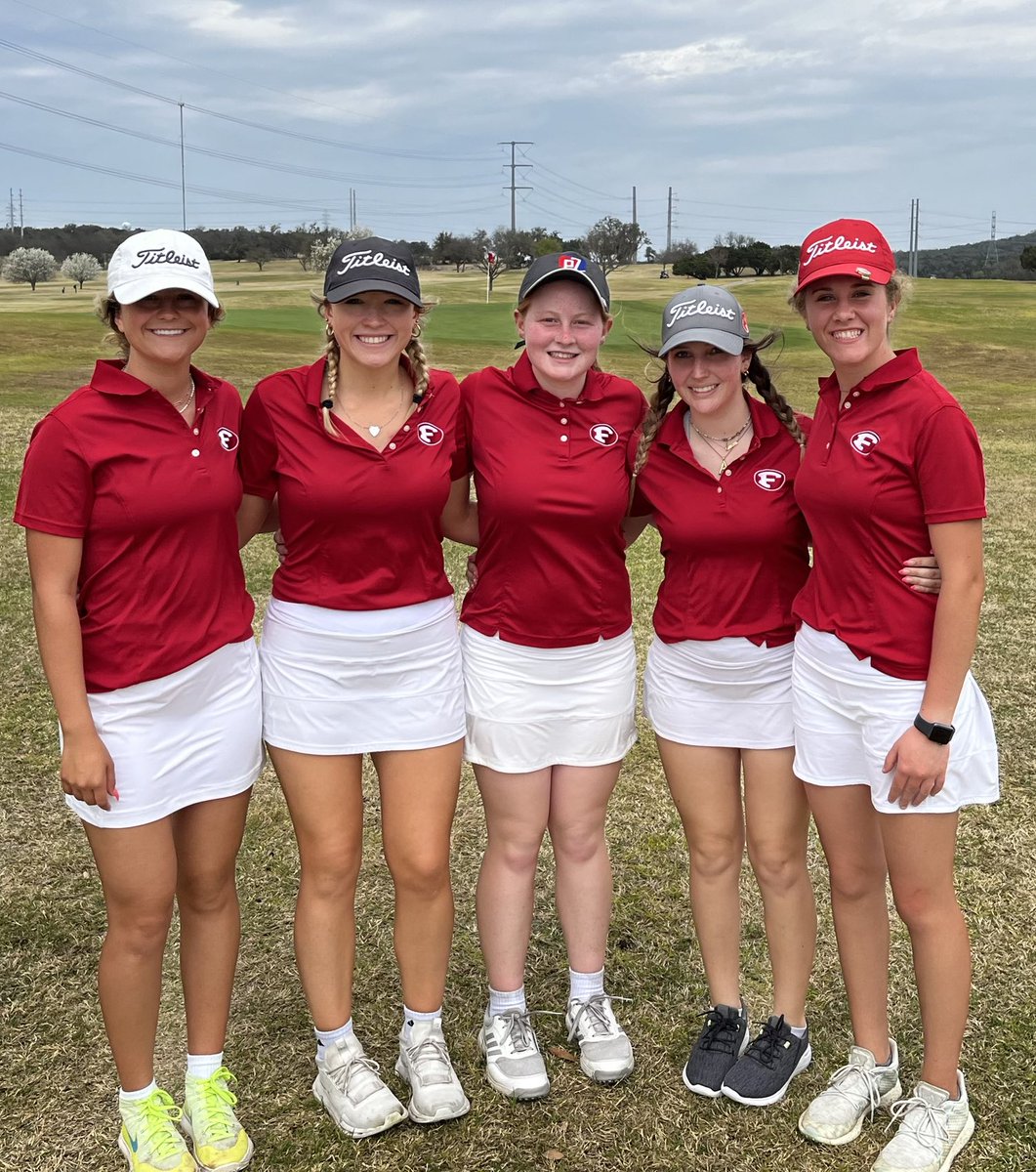 kkdanz's tweet photo. Day 2 of district golf. Go Billies! #hellobirdie #finishstrong @billiesports https://t.co/oV3SELWp4P