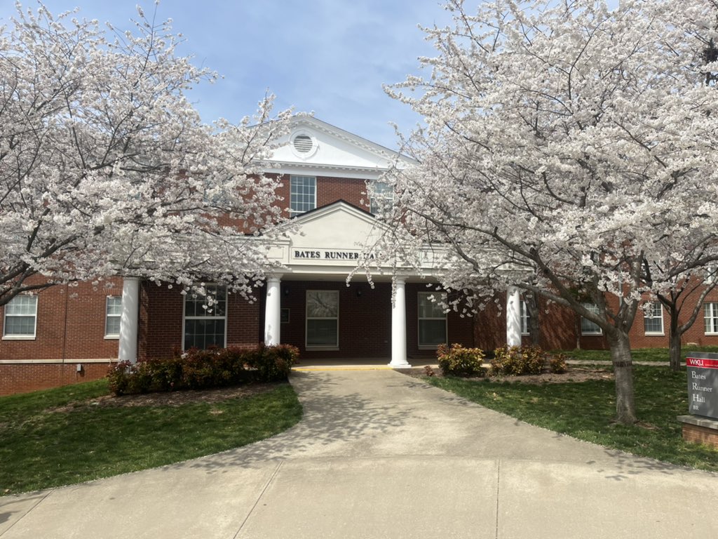 abbcheer's tweet image. We love our WKU dorms #dormlife #smmwku #WKU @hopewells75 @jonath4n_jordan @jamalec21 @MJ020703