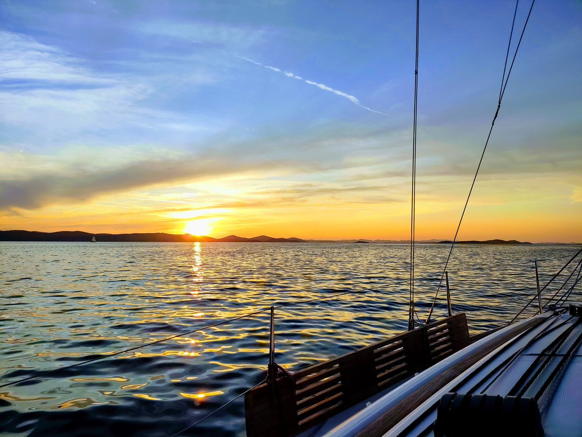 RegattaTirol's tweet image. *Froi*
Die Winterpause ist nun bald vorbei!
Unsere Vorbereitungen für den 14. #RPC2022 laufen schon auf Hochtouren!
Heute in 2 Wochen sind wir hoffentlich schon gut auf dem Weg Richtung Palagruža!
#RoundPalagruzaCannonball