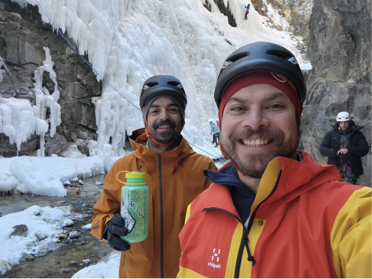 AnibalRocheta's tweet photo. Viajando a la meca del ice climbing: Ouray Ice Park  
https://t.co/6csHqQNX5O https://t.co/5RfGaL6qlj