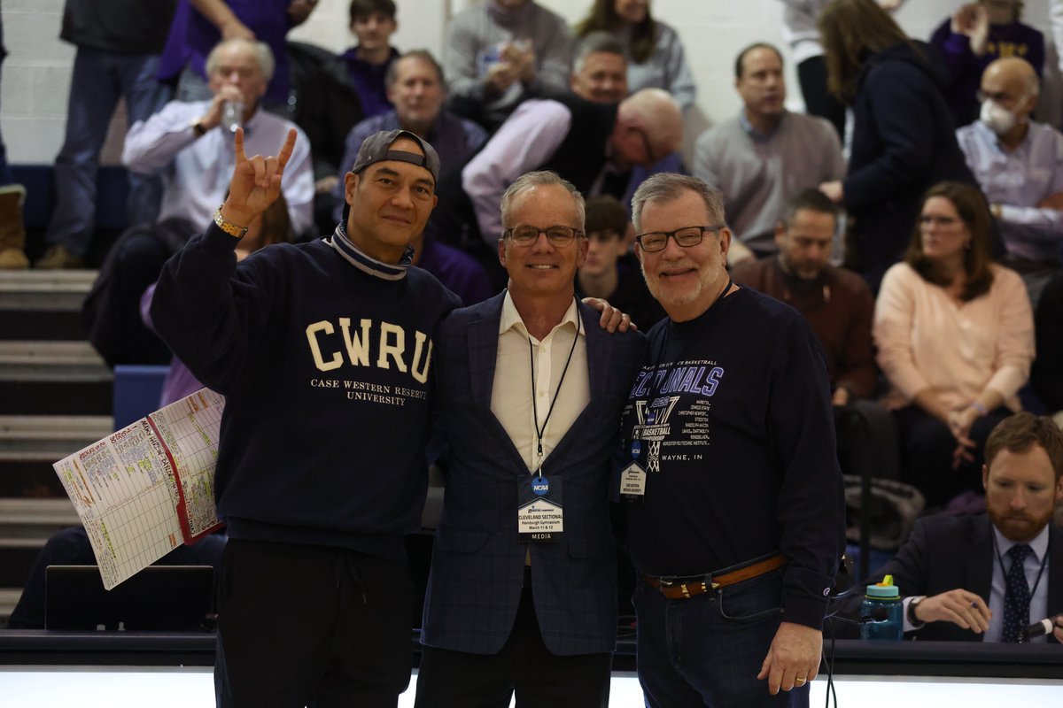 caseathletics's tweet photo. And of course, a VERY VERY big thank you to President Kaler and the CWRU Administration for all of the support and encouragement during the run!

President Kaler and Arnold Huffman (past President of the CWRU Alumni Board) joined Ron Jantz on the broadcast prior to tip-off!

10/ https://t.co/N4i6zTSdwM