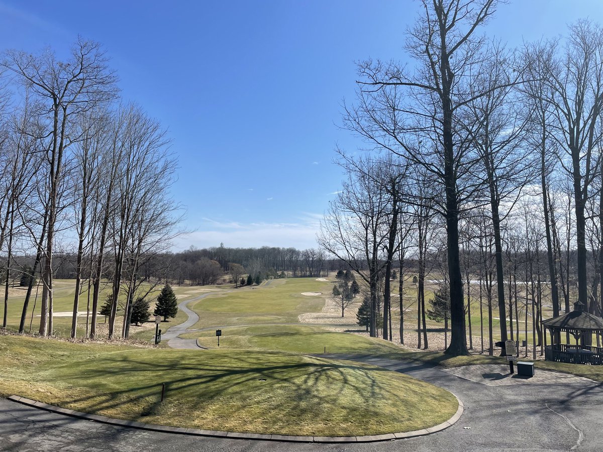 It is cold today but 70 degrees Thursday 
Don’t forget to make your tee time @ravenwoodgolf.com
⁦<a href="/RDGA1929/">RDGA</a>⁩ ⁦<a href="/VisitFLX/">Visit Finger Lakes</a>⁩ ⁦<a href="/VisitRochester/">Visit Rochester CVB</a>⁩ ⁦<a href="/News_8/">News 8 WROC</a>⁩ ⁦<a href="/news10nbc/">News10NBC</a>⁩