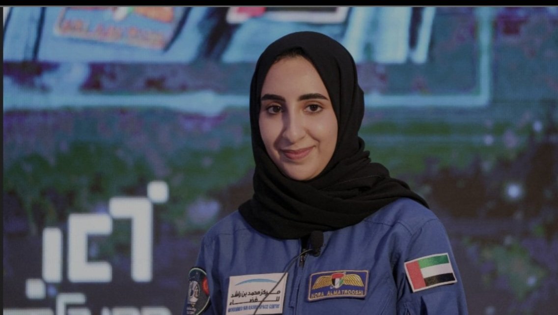 maggyPerrine's tweet photo. #FEMarch jour 29 une spationaute (en formation) :
Nora Al Matrooshi née en 1993 aux Émirats Arabes Unis. https://t.co/JDHNROOktZ