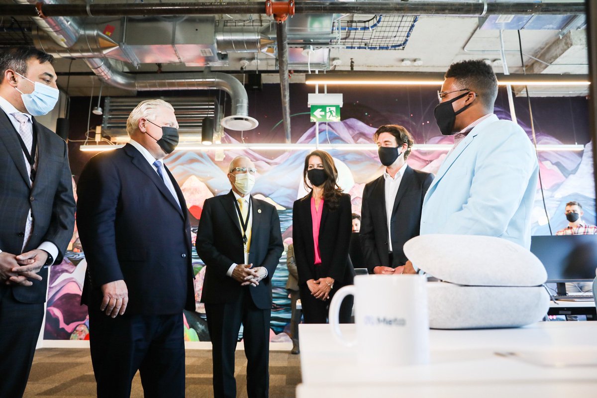 fordnation's tweet photo. It was great to visit @Meta’s new #EngineeringHub in #Toronto today. Their plan to launch this exciting new platform in our province will add 2,500 high paying jobs to the digital economy landscape.

Friends, businesses &amp; jobs are flocking to Ontario. https://t.co/3s0KgxbKBu