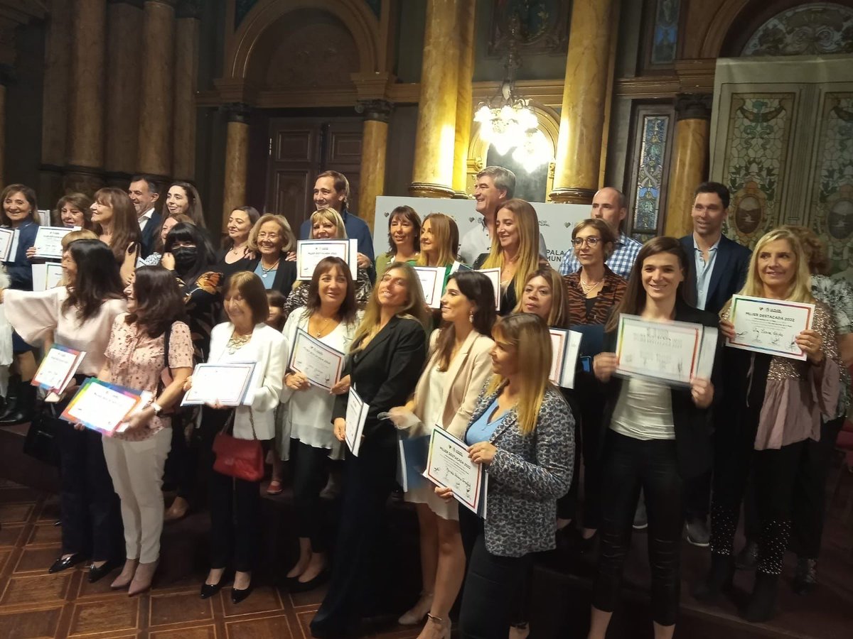 uv_lp's tweet image. #Taekwondo #AlmaDeBarrio Nuestra taekwondista, @CCazzappa fue elegida como Mujer Destacada 2022 por la @LaPlataMLP . 

¡Felicitaciones, sos un gran orgullo para nuestra familia!