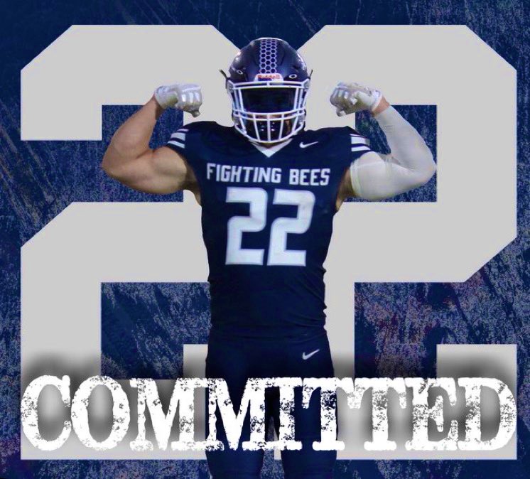 elms_jeffery's tweet photo. Proud to announce that I’ve committed to St. Ambrose University🐝 I wanna thank my parents, coaches, and those who believed in me!!! @FightingBeesFB @FoleyySAU @FillippSAU #fightingbees #ALLIN . https://t.co/JmqnQG7BWO