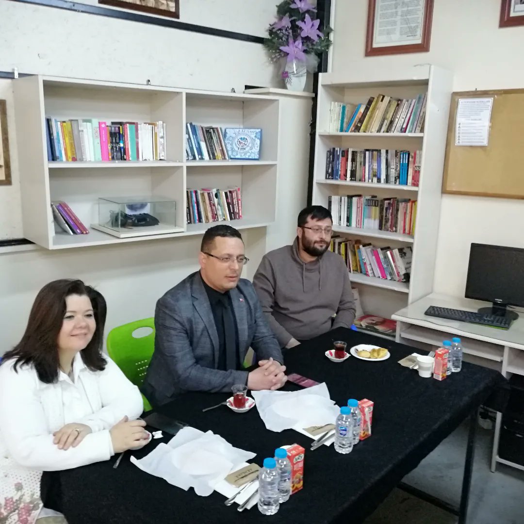 AkhisarHem's tweet photo. Kıymetli İlçe Milli Eğitim Müdürü'müz Süleyman ERDEM, Öğretmen Buluşmaları kapsamında  Halk Eğitimi Merkezimizi ziyarete geldi. Kendilerine ziyaretleri için çok teşekkür ederiz. https://t.co/yZevW2APGQ