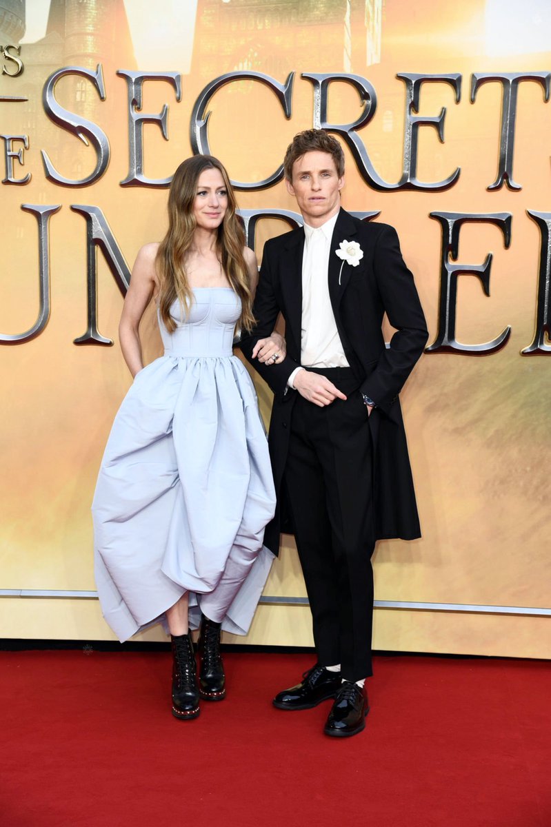 eddie redmayne and wife hannah at the world premiere of “fantastic beasts: the secrets of dumbledore" in london