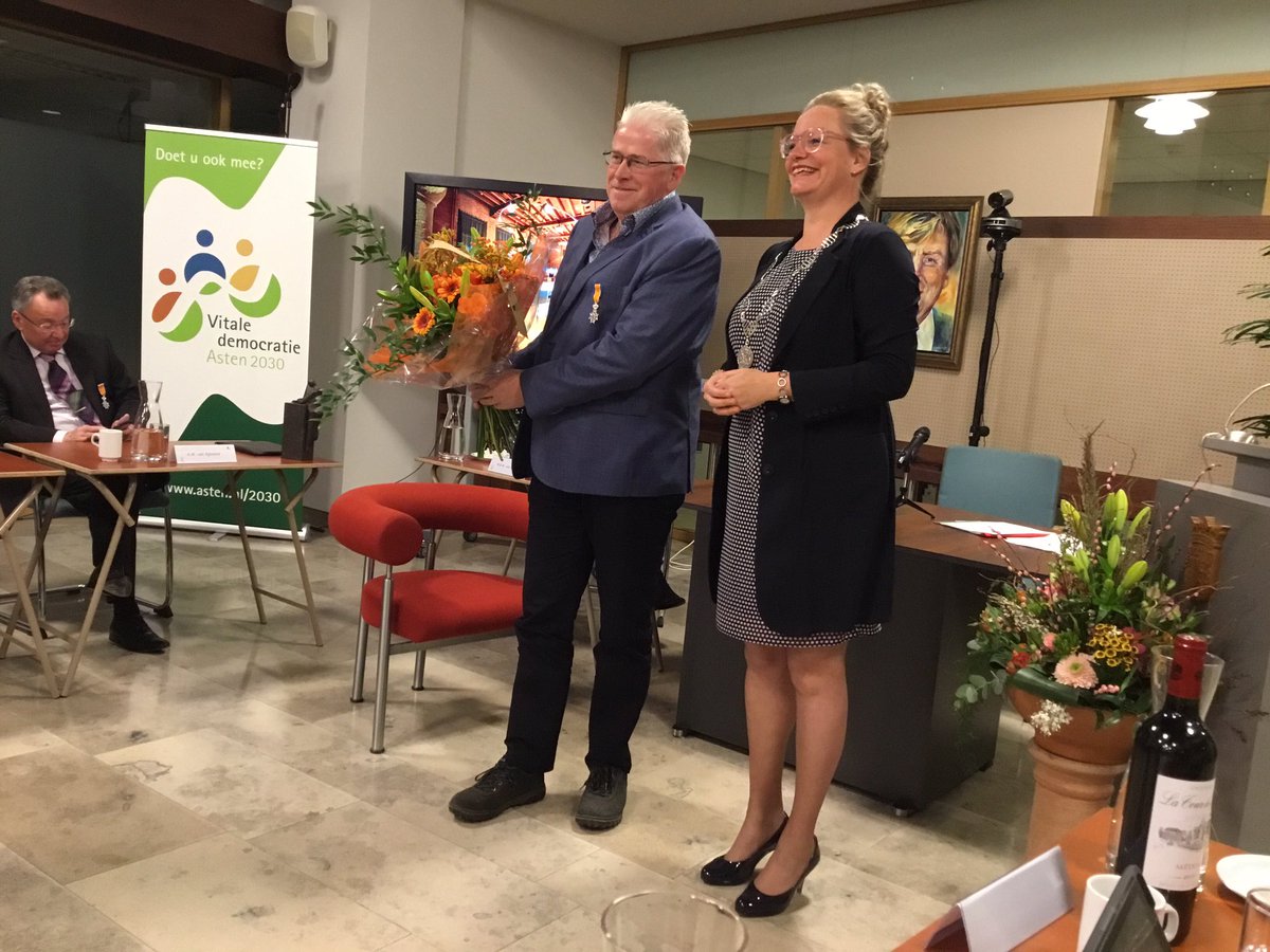 CDAsten's tweet image. Jos is zojuist benoemd tot lid in de Orde van Oranje-Nassau!