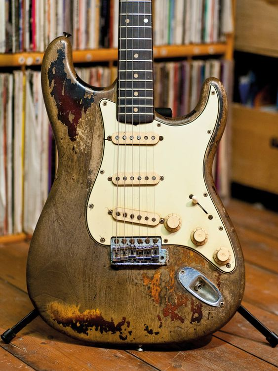 worn out stratocaster