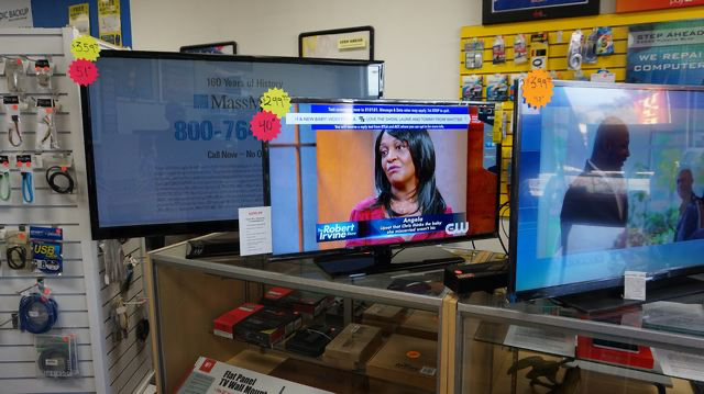 PCRepairYucaipa's tweet image. Need a new television but don't want to spend too much on one. Stop by our store we have many options and sizes you can choose from. 
We are located 34449 Yucaipa Blvd. Yucaipa Ca 92399 

Prices may vary 

#StepAheadComputers #ComputerRepair #ComputerRepairStore #RefurbishedTVs