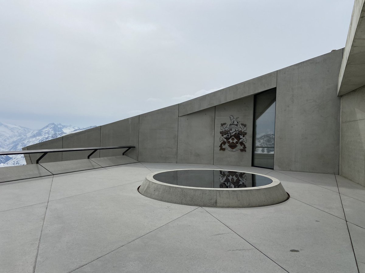 TheWizardOfIce's tweet photo. #007Elements @soeldencom catchup:
1. Nice homage to Piz Gloria with Bond’s coat of arms instead of Blofeld’s
2, 3 & 4: Various video installations with the architecture feeling nicely Ken Adam and it’s mentioned he was an influence when designing the whole thing.
#TirolWiz
1/2 https://t.co/25DnLBJRHt