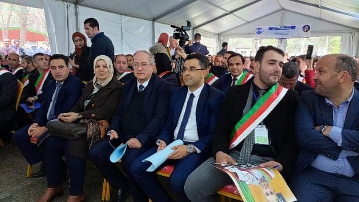 YoucefAouchiche's tweet photo. Les élus du FFS en Réunion à Souk El Tenine Bejaia sous le slogan "des Assemblées locales fortes, un appui pour l'Etat National et la souveraineté populaire". 
Pour plus de prérogatives et de moyens aux Assemblées élues! https://t.co/gr3iyYle7Z