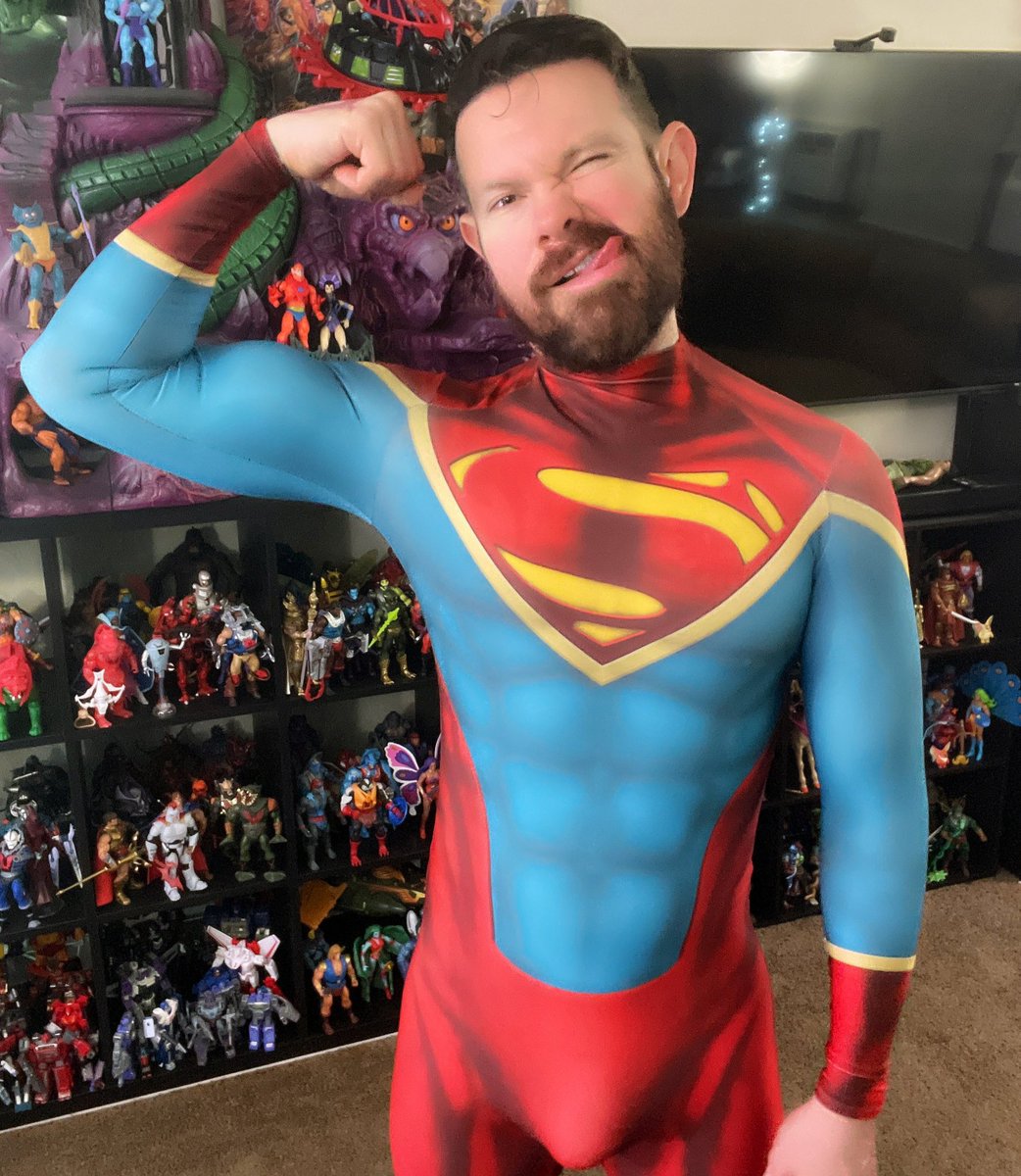 GayComicGeek's tweet photo. Anyone else think Superboy is too cocky and needs to be put in his place? Maybe taken down a peg or two?
#gaygeek #GayComicGeek #gaycosplay #superboy #gaysuperboy
https://t.co/mQDTBzDDUz https://t.co/HGpf8Tzywz