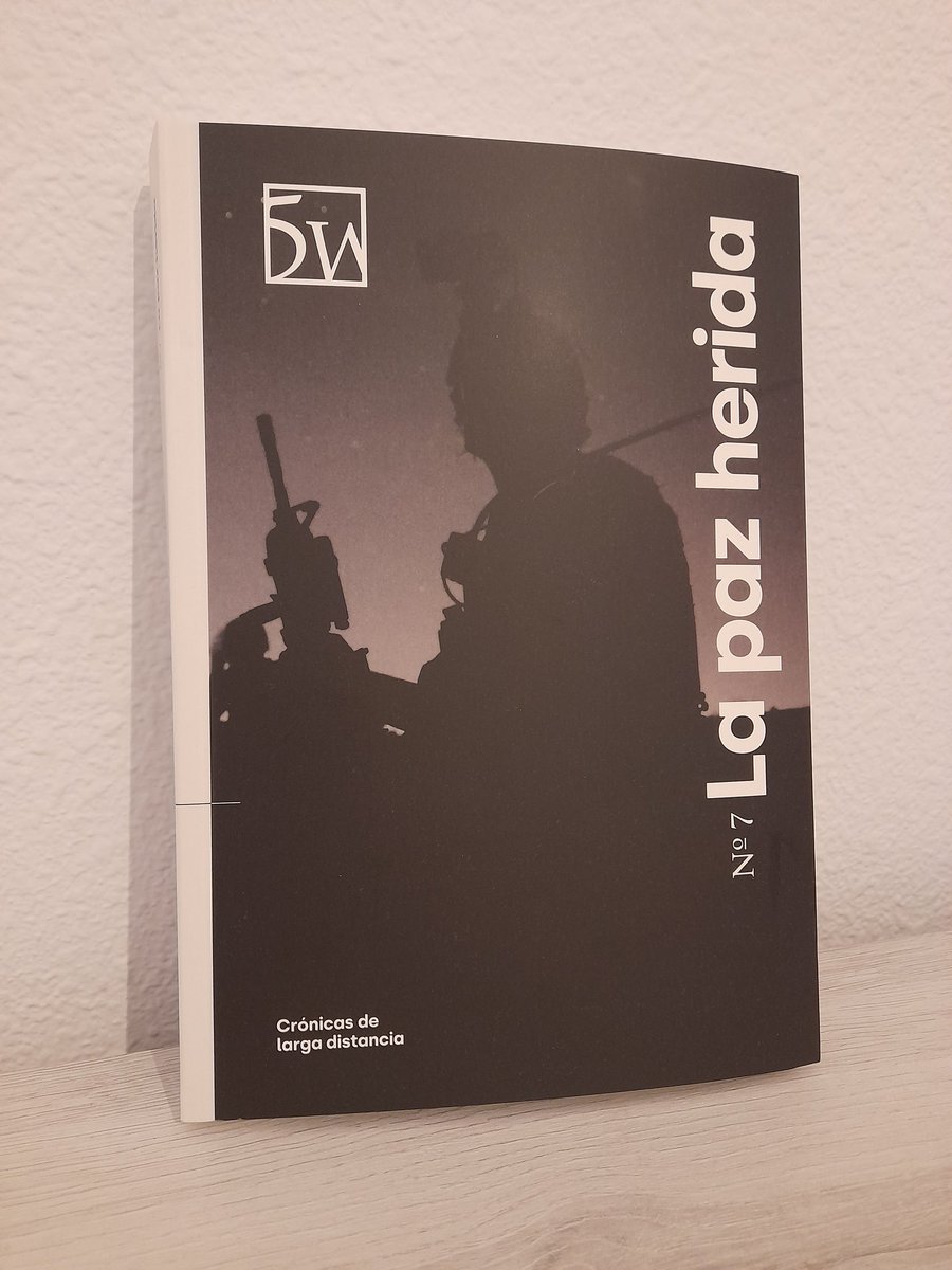 "El problema al que se enfrenta el mundo contemporáneo no es el triunfo de la guerra, sino el fracaso de la paz". Por fin... #Lapazherida, número 7 de <a href="/revista5W/">Revista 5W</a>. Nunca decepciona 😀
#Crónicasdelargadistancia #periodismodecalidad #Revista5W #fotoperiodismo