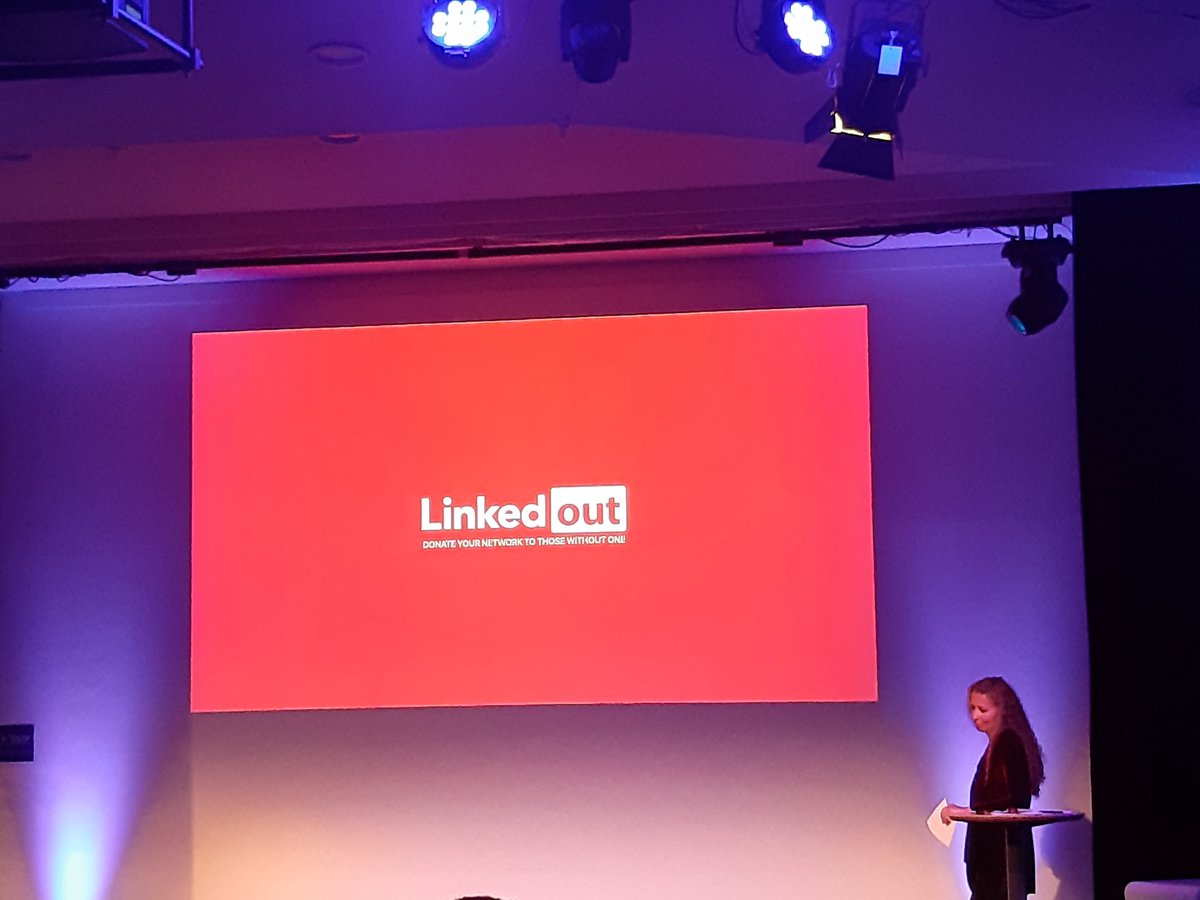 SophieRieunier's tweet photo. Connaissez vous #linkedout ? Le linkedin pour les sans abris et ceux qui n ont pas de réseau pro ? Prix de la com solidaire #comsolidaire https://t.co/I8gio3ko0e