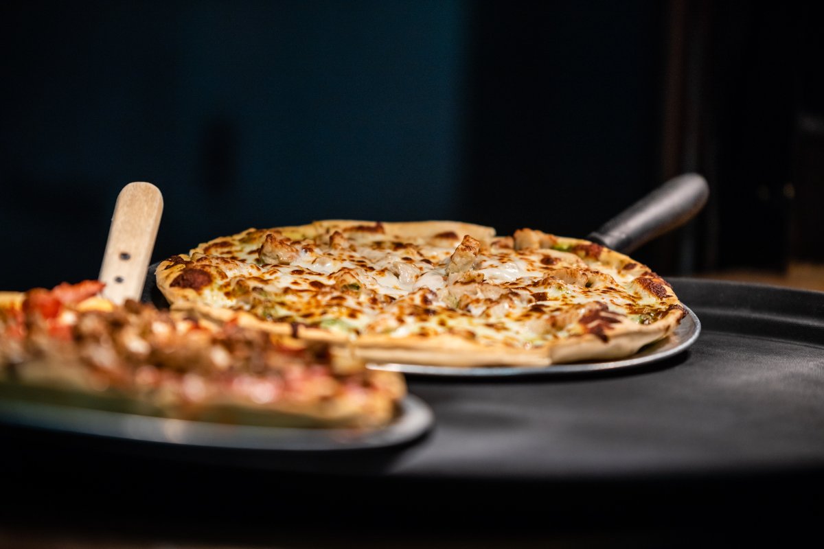 They say the best weeks start with a slice at Pumphouse. #trivia #sports #PumpHouse #wichita #kansas