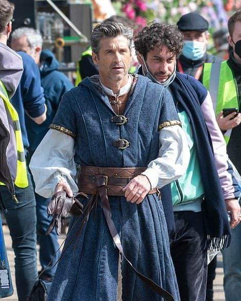 ScreenFandome's tweet photo. Tenemos las primeras imágenes de #AmyAddams & #PatrickDempsey en el set de la película #Desencantada la secuela directa de #Encantada, la cuál se estrenará próximamente en #DisneyPlus. https://t.co/rrK9pNb9KT