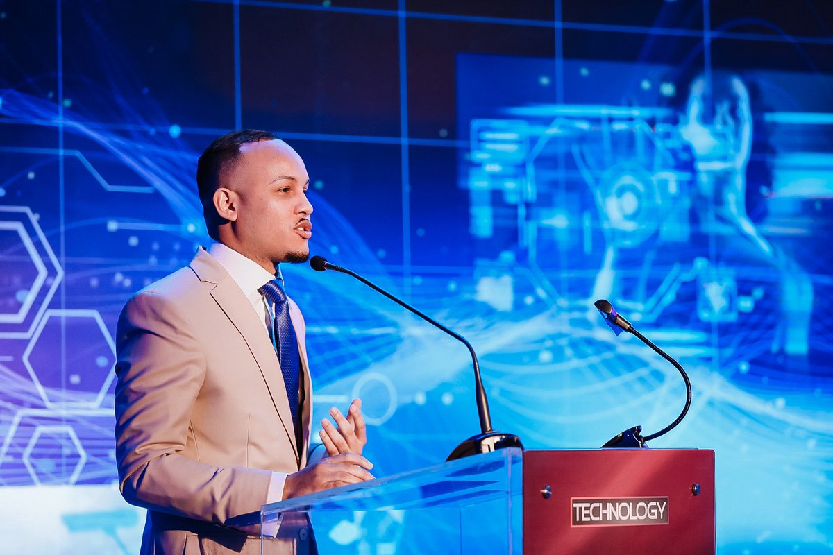 mrjairogonzalz's tweet image. Hoy tuve la oportunidad de estar en el #techtalk2022 de @mercadorevista exponiendo acerca de cómo generar recursos con las nuevas tecnologías Blockchain  y Fintech ! 

#mercadotech #finanzas #couching #blockchain #fintech #BitcoinButton #harvest