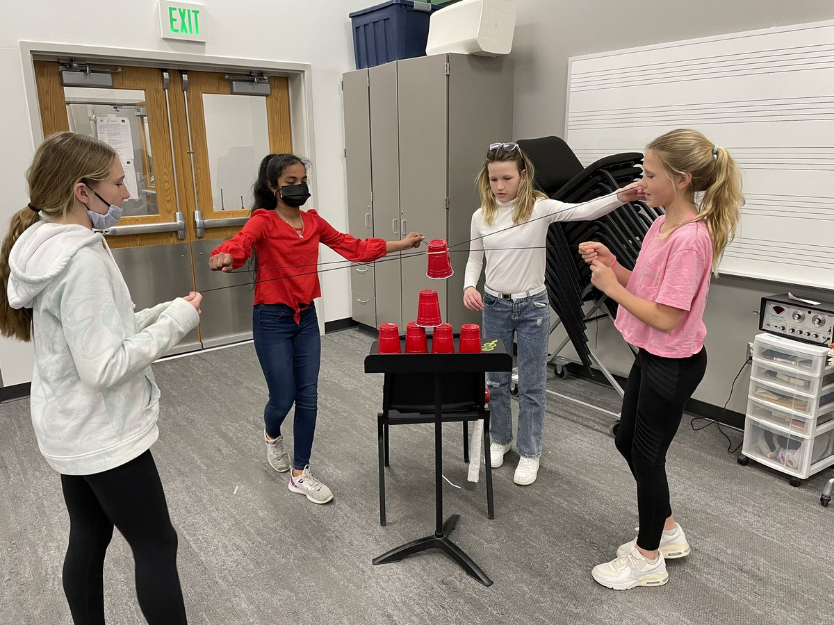 SycamoreOrch's tweet photo. What a great day for our orchestra students! @CincySymphony played for 6-12 students and then 6th grade had an afternoon of team building games and educational demonstrations by @BVScincinnati. Thank you everyone for making it possible! https://t.co/vYCHJXhK9w