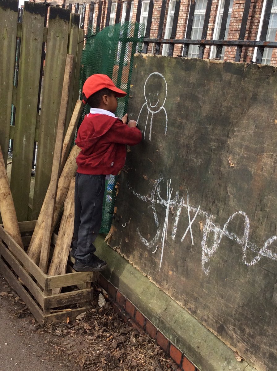 Mrs Karkoszka tweet media