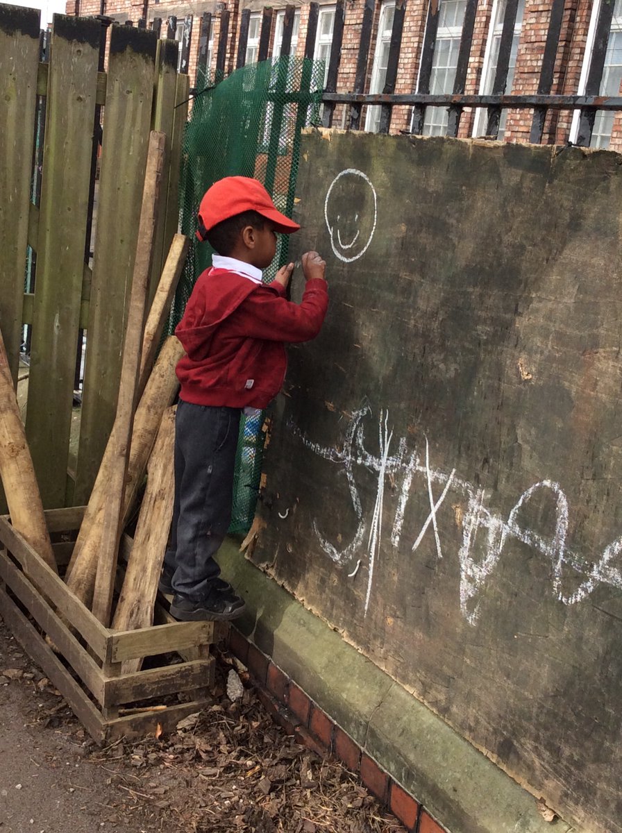 Mrs Karkoszka tweet media