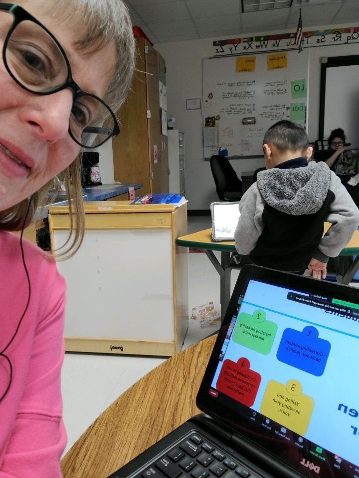 GabrielleMErvin's tweet photo. Our  @GWTruett Teacher Assistants truly enjoyed their professional learning from @PDL_DallasISD today!!! Thanks for taking the time to invest in their professional growth! @PrincipalBernal @dallasschools @ACEDallasISD #teacherassistantsymposium https://t.co/1BQbJEiNQI