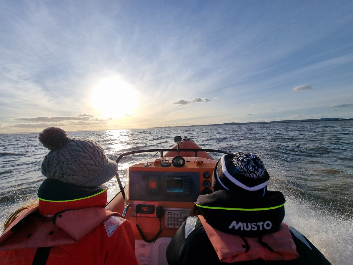 CardiffSC's tweet photo. For those looking to pursue further training in powerboats, we have an RYA Advanced Powerboat course running on 23/24 April 2022.

💵 £315
💻 https://t.co/fyQTqKZu0n

Pre-requisites apply!

#cardiffbay #cardiff #rya #cardiffsc #cardiffsailingcentre #powerboat  #advancedpowerboat https://t.co/VhOuKlg8mc