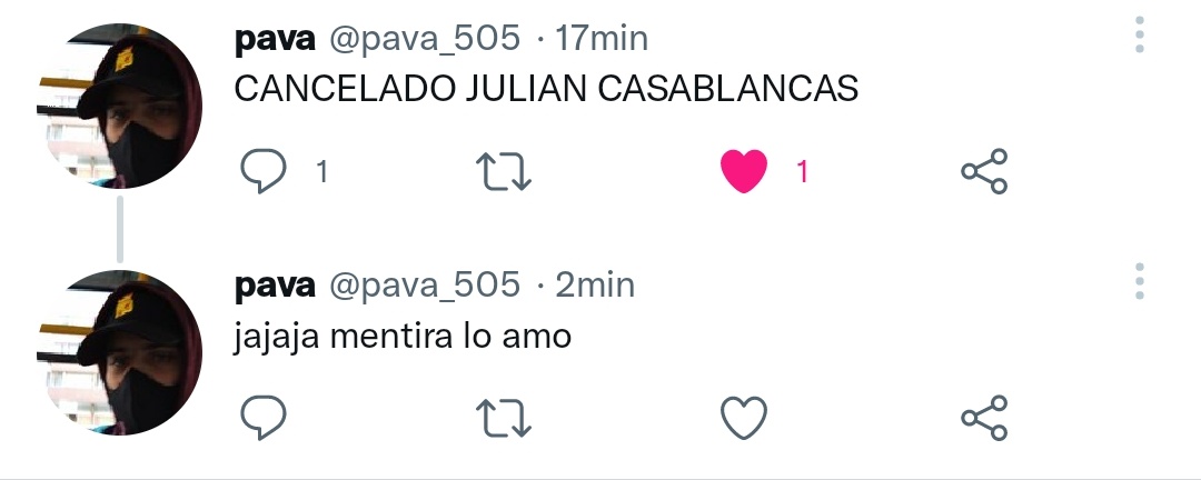 yo el domingo viendo a the strokes