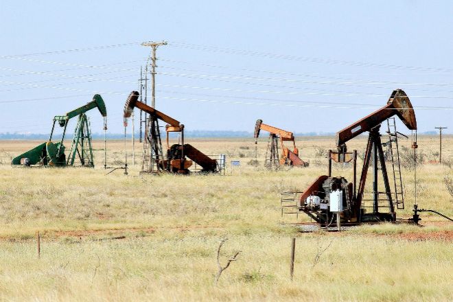 noticierovv's tweet photo. #Economia | Crudo de #Texas abre con una caída del 5,7 %

Amplía la información aquí: https://t.co/X0qWWhpWEW 

#NoticieroVV #29Mar https://t.co/PVhchiv1nm