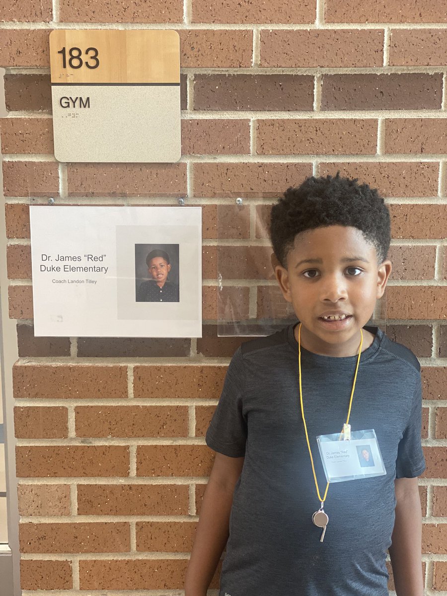 alcodray_duke's tweet photo. Kinder Coach Tilley 🐾 We loved his playlist for today’s game! #coachforaday @DukeElem @mzjonesclass https://t.co/Yty9HaCmph