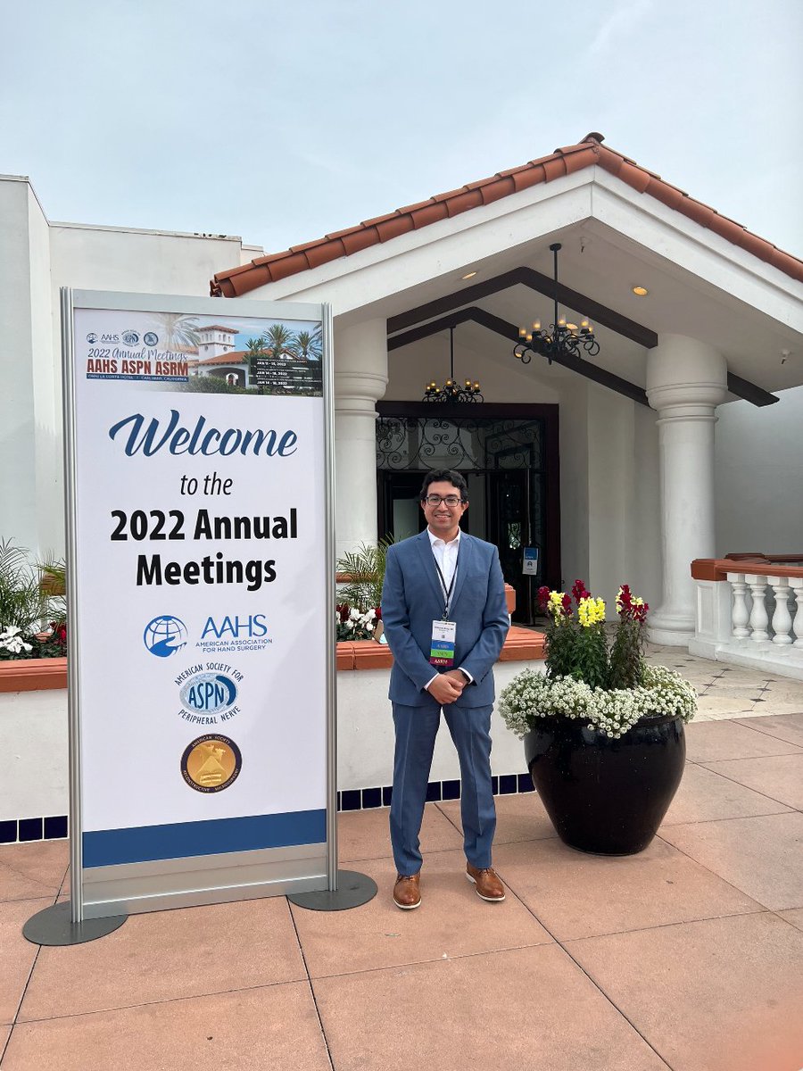 UABOrtho's tweet photo. Congrats to #HandFellow Dr. Mohamed Morsy, who presented his research "Vascularized Bone Grafts for Scaphoid Non-Union" at the American Association for #HandSurgery this year. https://t.co/5jzX2Z0pZt https://t.co/39KZDx4ZO0