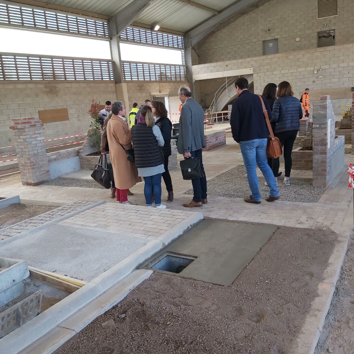 PLIEBETHUNE's tweet photo. 𝟙𝟘𝟘% ℝé𝕦𝕤𝕤𝕚𝕥𝕖
PLIE Béthune et LP Travaux Publics Jean Bertin Bruay pour le bilan de la formation au titre de maçon VRD financé AKTO et Département du Pas-de-Calais
9 candidats ont obtenu leur titre et seront suivis par Interinser Béthune INSERTIM Bruay
Bravo à tous 👍 https://t.co/2dC5dLBHnK