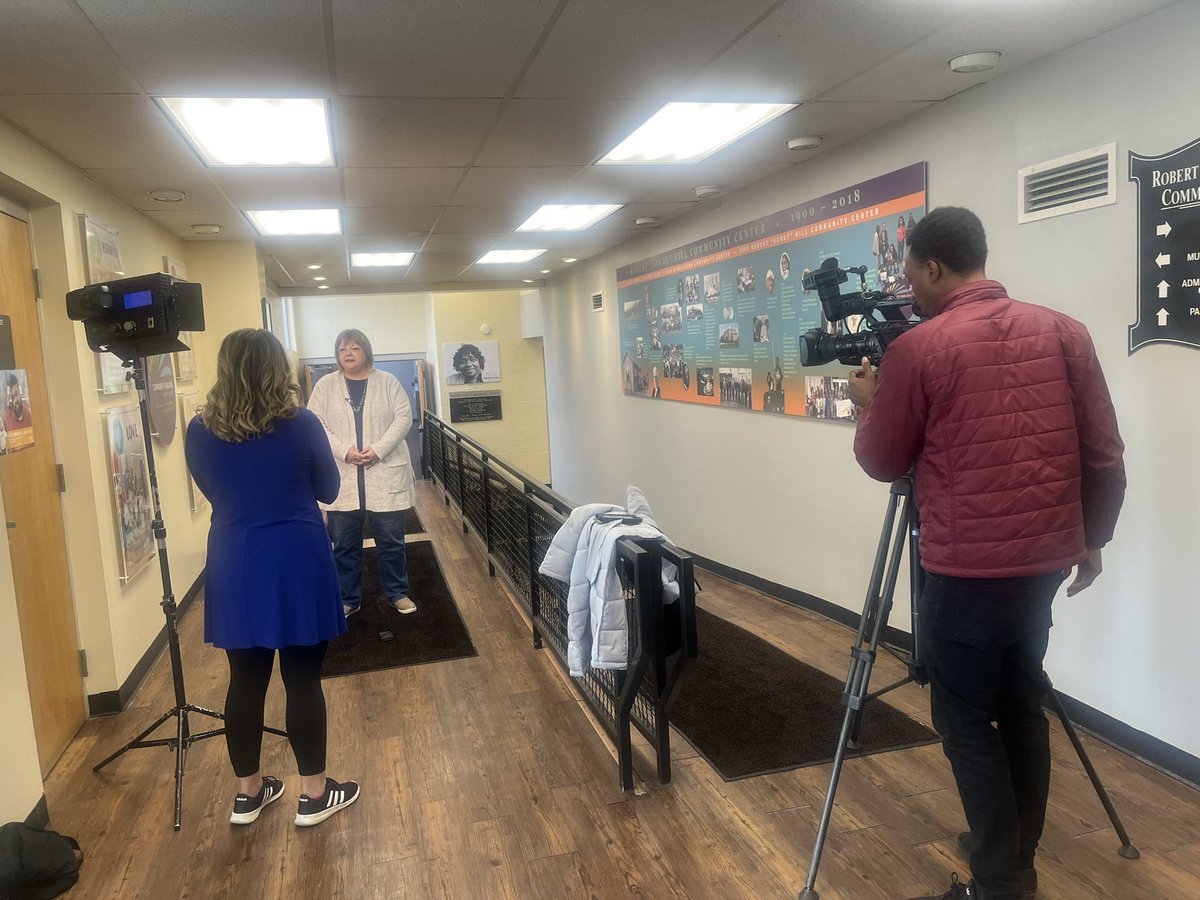 Styles_MarlonJr's tweet photo. Thank you @JennaCisnerosTV for coming out today. @MiddletownOH BOE and @CityMiddletown Council are working to use pandemic funds to invest in the Robert “Sonny” Hill Community Center. 

@ButlercoOhio Commissioners…looking forward to your support? https://t.co/EJNXnBcsmj