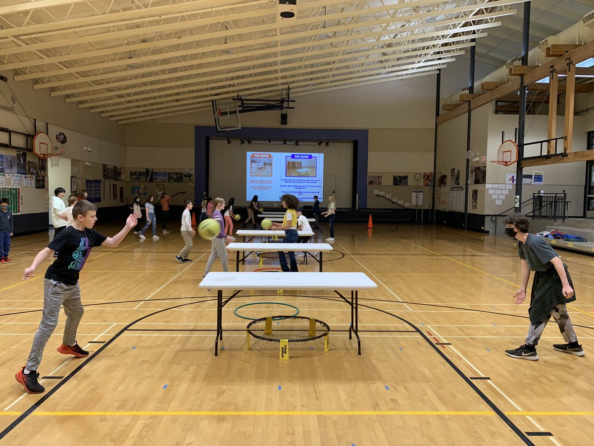 MrOrencoPE's tweet photo. A ๐ซฃ into #physed #netgames today. #tableball #spikeball https://t.co/t55LYIdZpo
