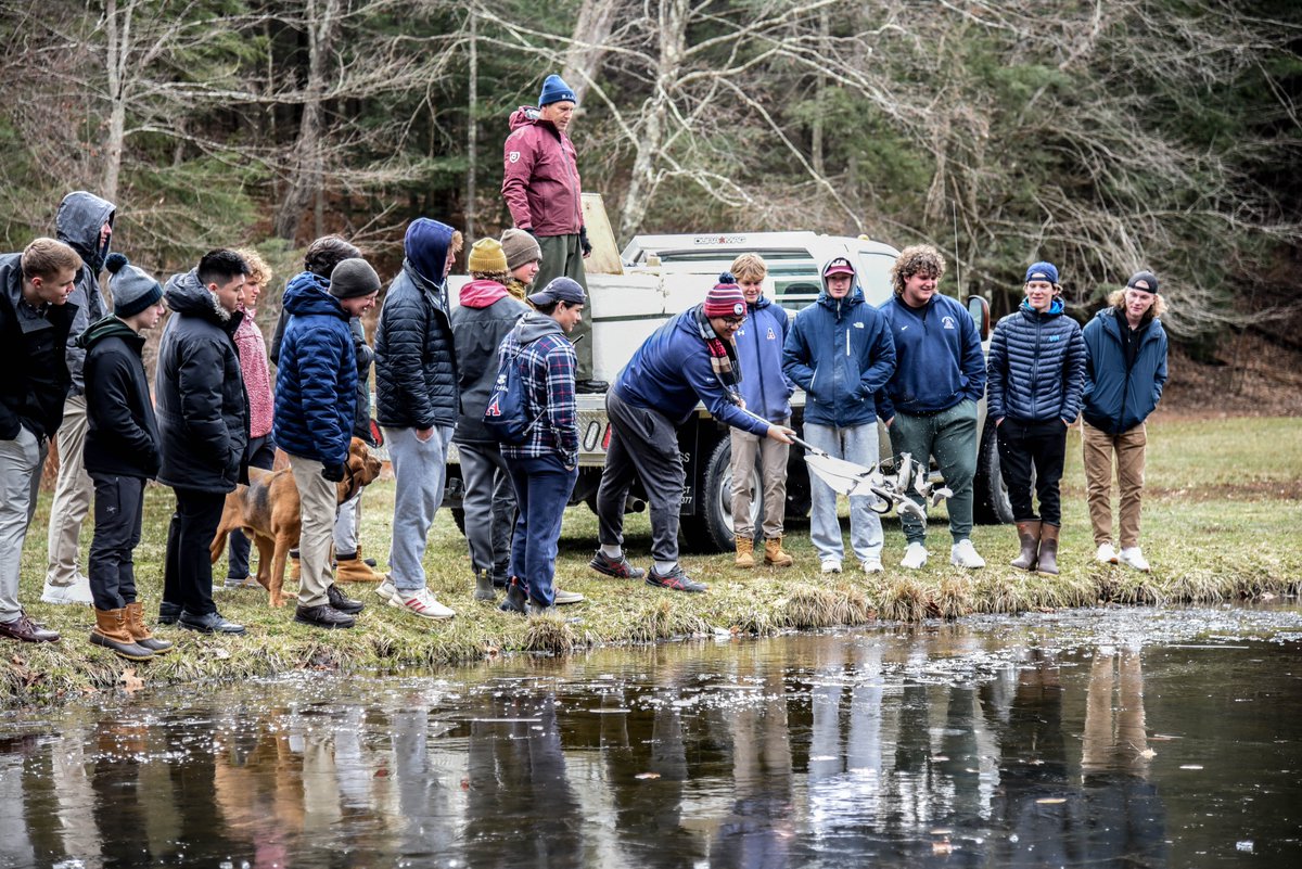 avonoldfarms's tweet photo. #AOFIntersession Day 1: For winter fishing to get underway, students first had to stock Beaver Pond! And while it may be the end of March, it's definitely still winter fishing weather! 🐟 🐟
**No fish were harmed in the stocking of Beaver Pond, but yes, a few had to be rescued.** https://t.co/4pegQhehqK