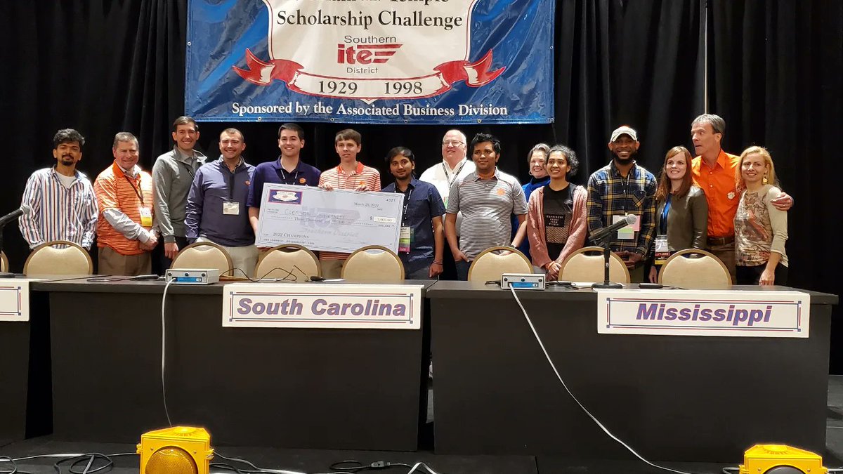 SD_ITE's tweet photo. The Traffic Bowl finals were held at lunch today. Congrats to Clemson! #SDITE2022 @ITEhq https://t.co/NadulohSpE