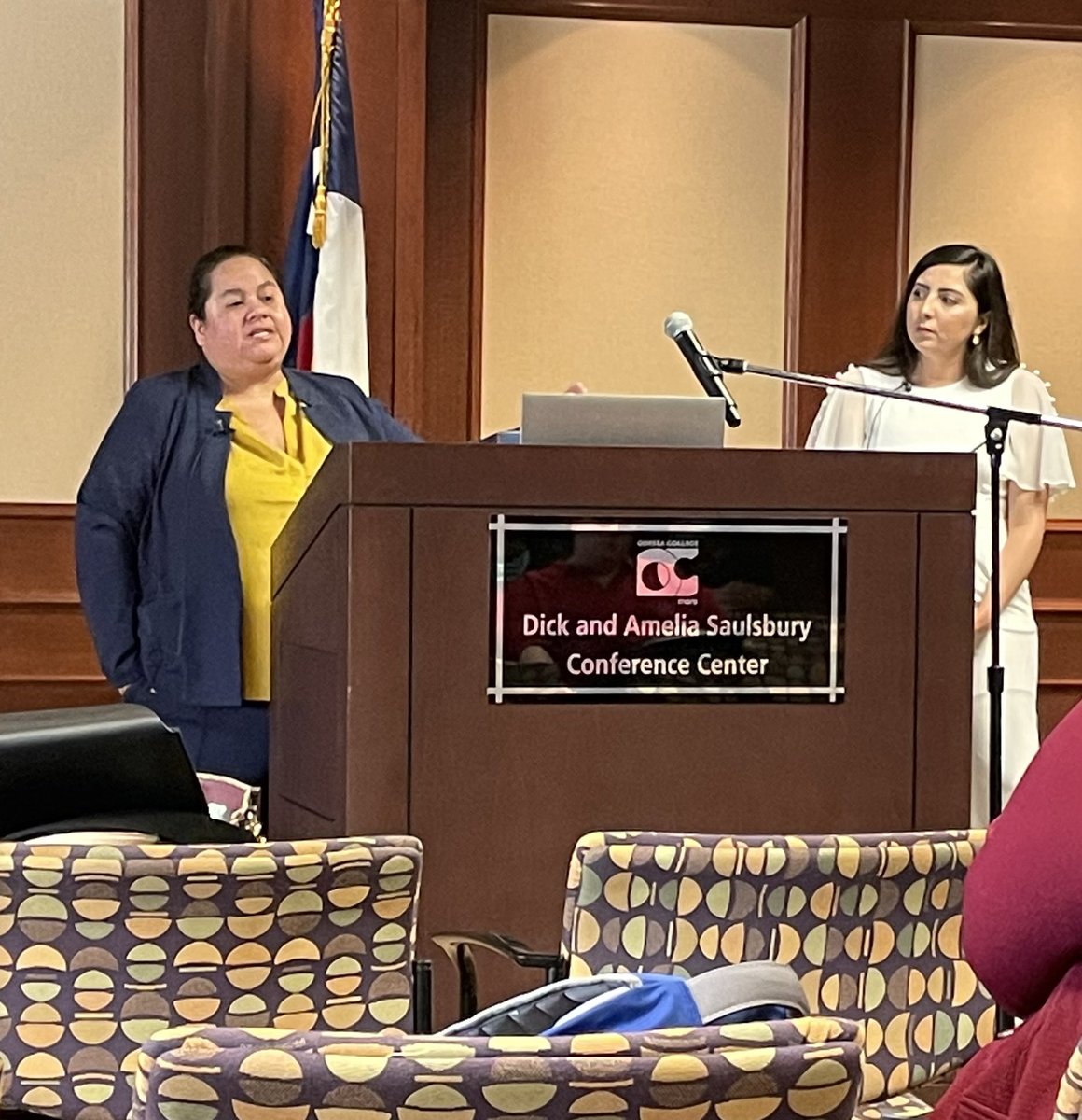 JacuindeMireya's tweet photo. Latinas in lawโvery inspiring! #DEIpowerweek https://t.co/n15xXQuyPT