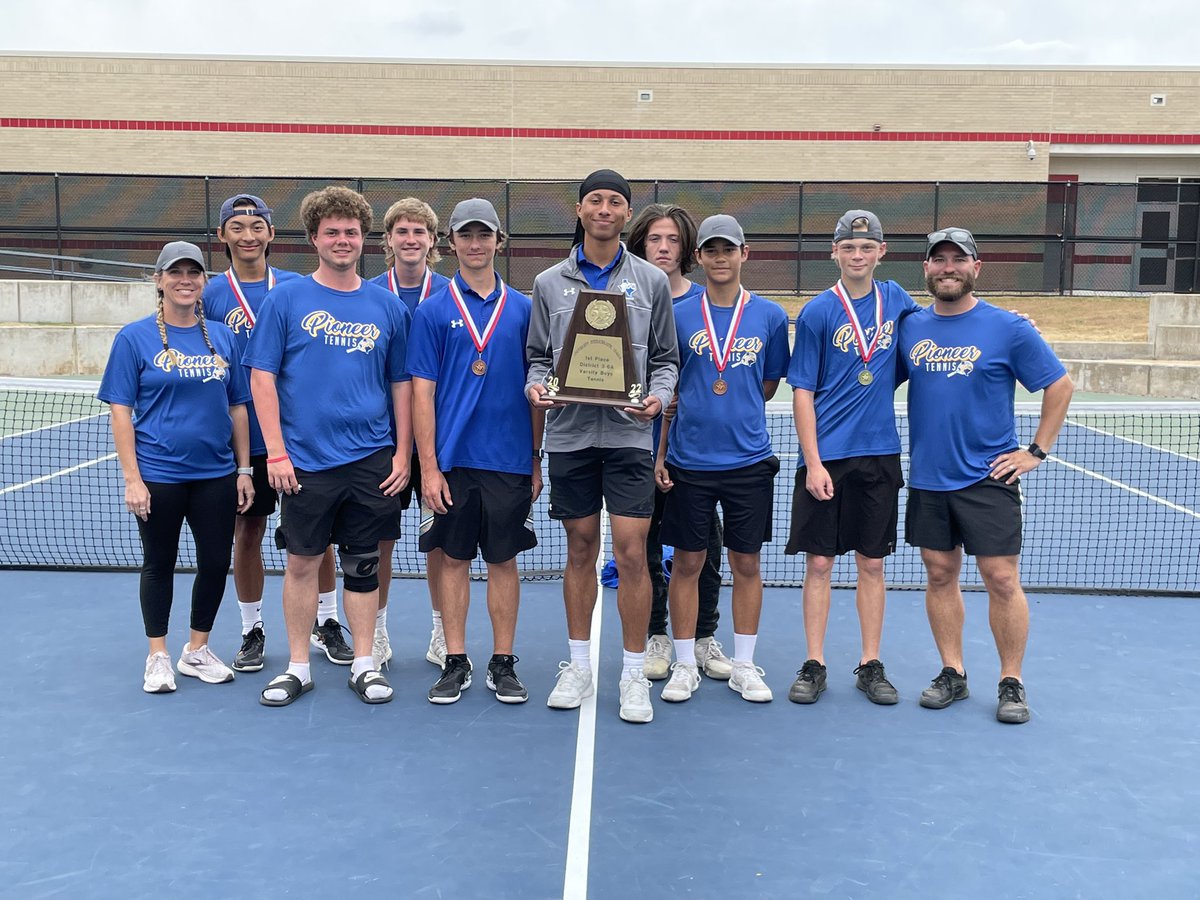 Pioneer_Tennis's tweet photo. Boys are the District 3-6A CHAMPIONS!  Let’s go Bos!! @emsisdathletics @boswellhs https://t.co/7ARLEDsb7v