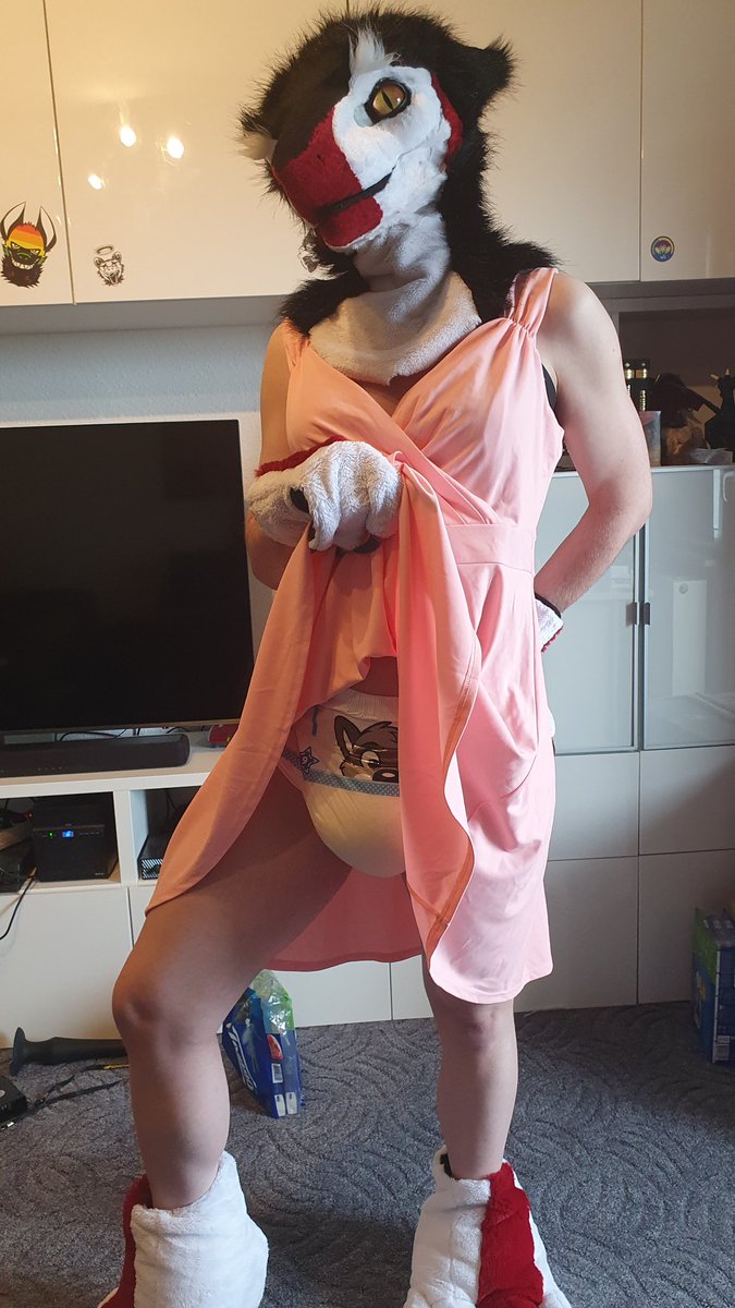 drakone1987's tweet photo. Drake is trying a new look. How do you like it? 

If we get 50 likes on this post I will release a short gif too, so you can sniff the diaper 😎

📸 by my boy @NaughtySerg ❤️
👗 by @MondsikelAD
 
#nsfw #crossdressing #diaper https://t.co/7rAzW5iEej