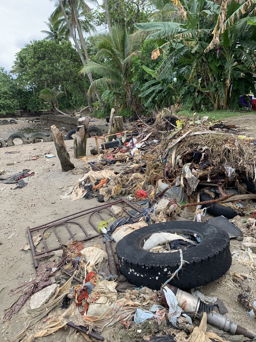PaulWelsh_UK's tweet photo. “Were you shocked when you came to Fiji and saw the litter ? No, there is a litter problem everywhere in the world. What struck me was the juxtaposition between beauty and this” 👇 @ManaCoffeeFiji @PadreJB #litterrun https://t.co/wSrQTHDw9T
